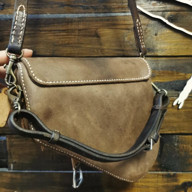 Horse saddle brown leather bag
