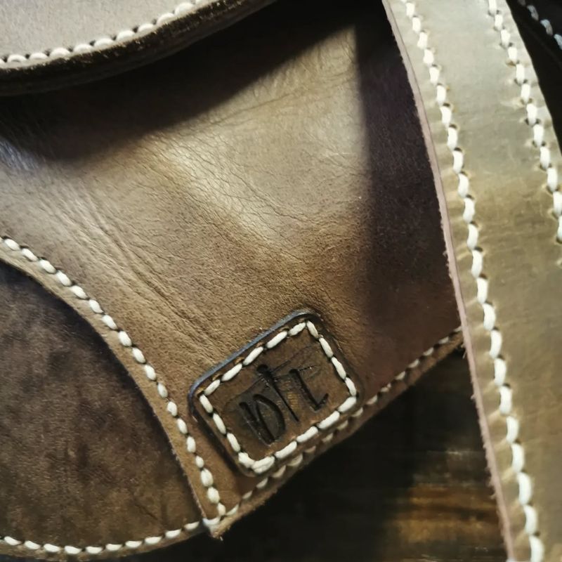 Horse saddle brown leather bag